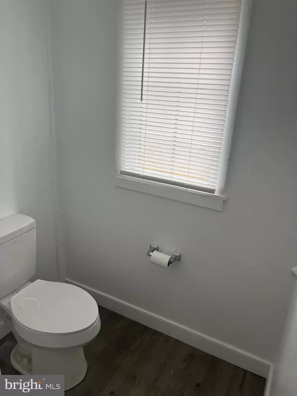 New Holland, PA 17557,144 W CONESTOGA ST