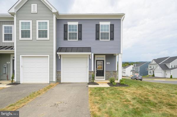 Martinsburg, WV 25403,500 TRACY WAY