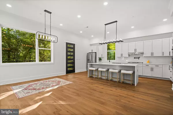 Takoma Park, MD 20912,811 SLIGO CREEK PKWY