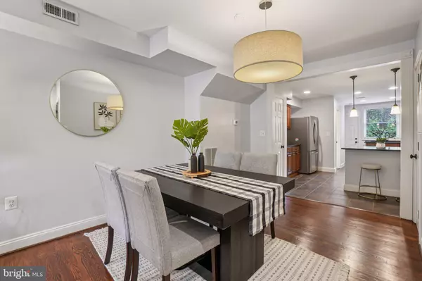 Washington, DC 20002,728 MARYLAND AVE NE