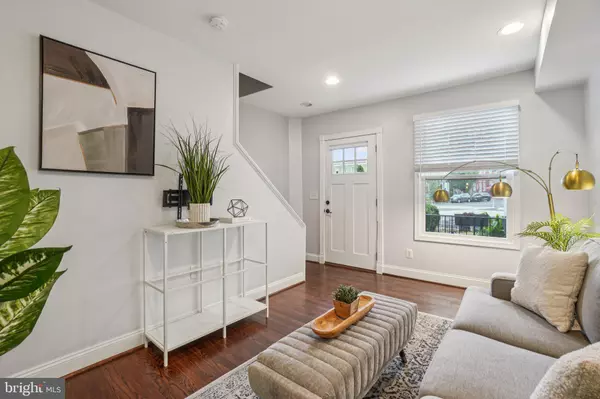 Washington, DC 20002,728 MARYLAND AVE NE