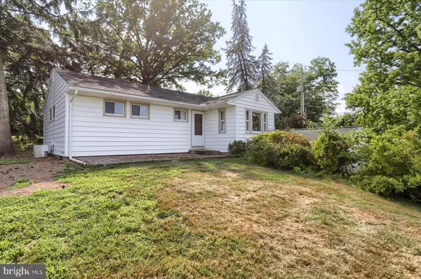 New Cumberland, PA 17070,82 SPRINGERS LN