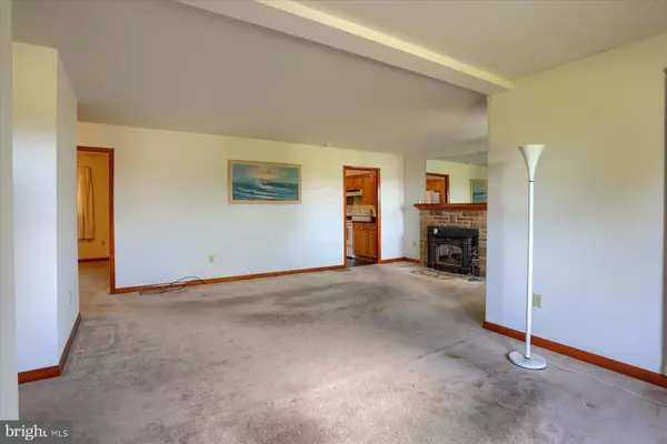 New Cumberland, PA 17070,82 SPRINGERS LN