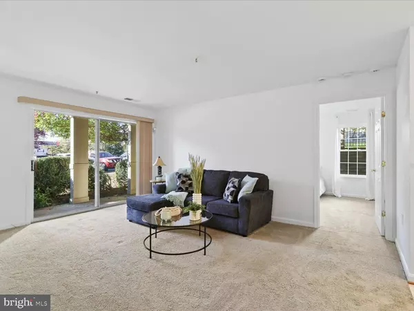 Woodbridge, VA 22191,1061 GARDENVIEW LOOP #101