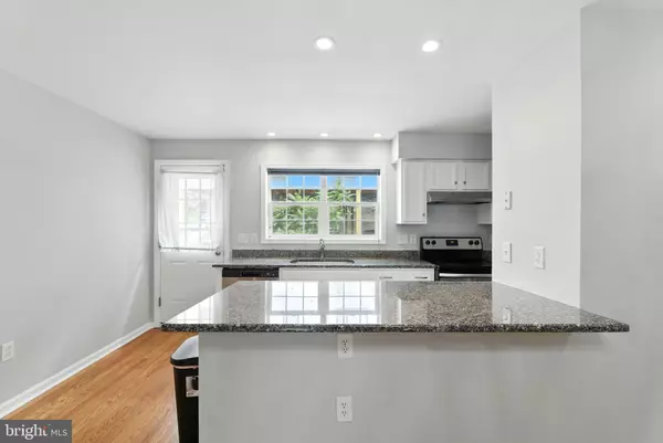 Philadelphia, PA 19128,3823 LAURISTON ST