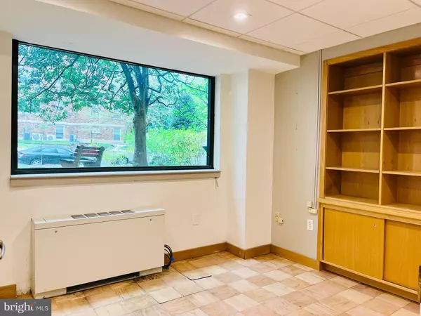 Washington, DC 20015,5410 CONNECTICUT AVE NW #117