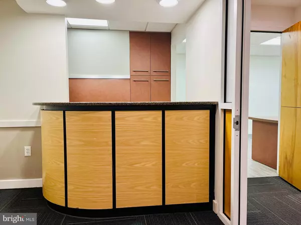 Washington, DC 20015,5410 CONNECTICUT AVE NW #117