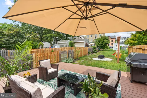 814 E ELM ST, Conshohocken, PA 19428