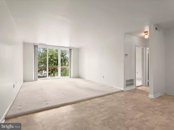 Baltimore, MD 21208,130 SLADE AVE #208