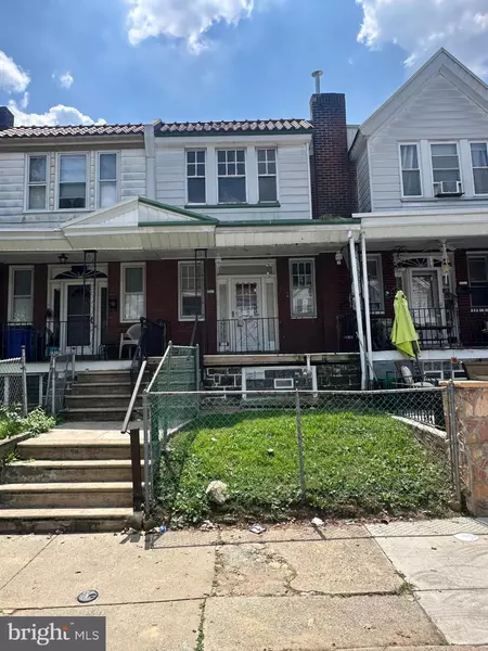 560 E CARVER ST, Philadelphia, PA 19120