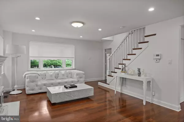 Cherry Hill, NJ 08034,18 E ORMOND AVE