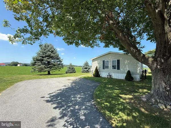 Elverson, PA 19520,229 DAVEY LN
