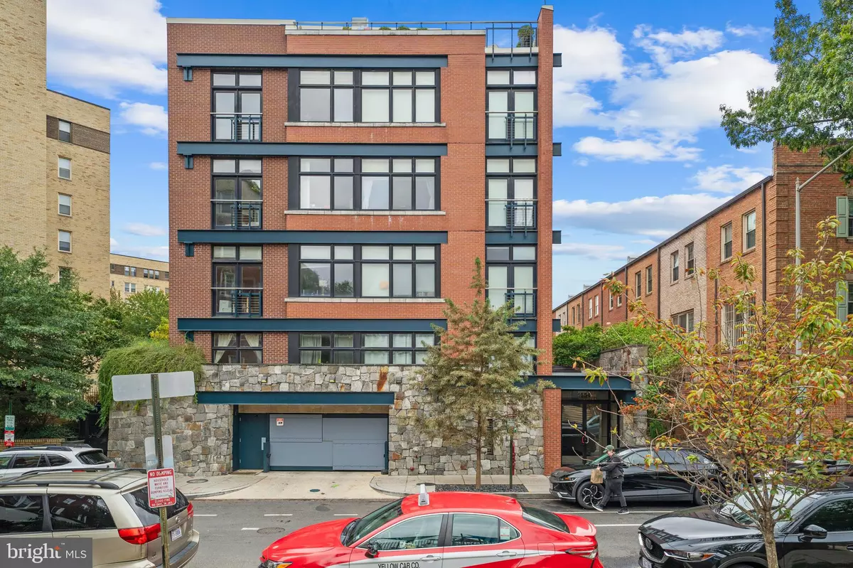 Washington, DC 20009,1654 EUCLID ST NW #204