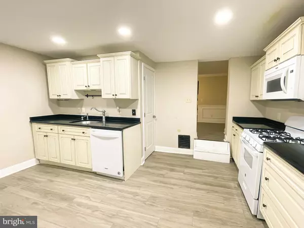 Southampton, NJ 08088,19 PLEASANT ST