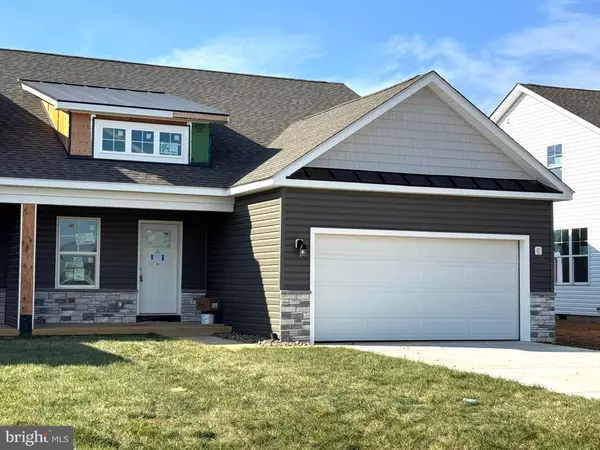 Martinsburg, WV 25403,104 BARRIER REEF DR