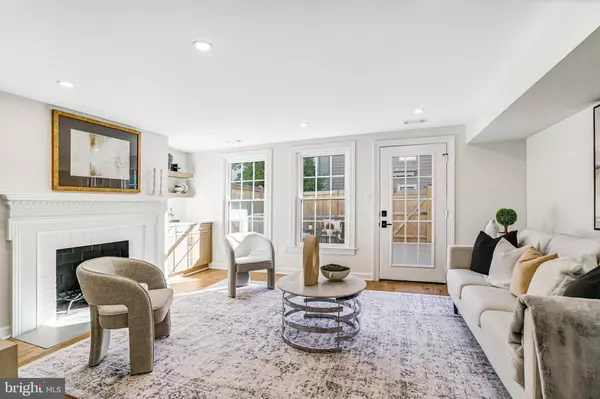 Alexandria, VA 22314,1205 MADISON ST