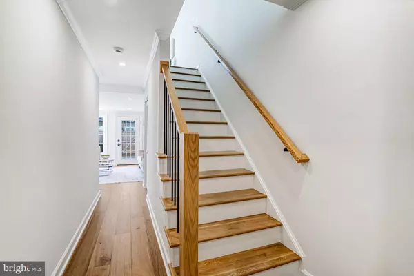 Alexandria, VA 22314,1205 MADISON ST