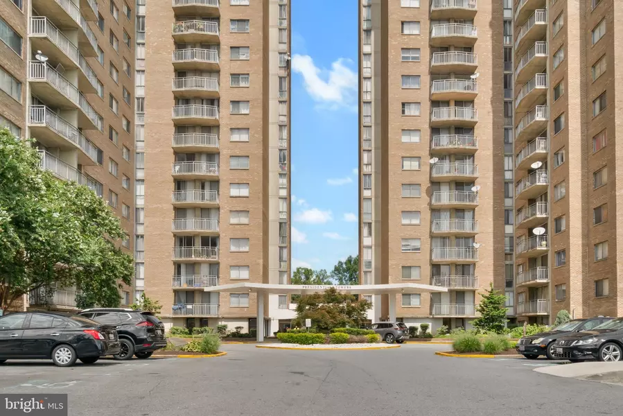 1836 METZEROTT RD #805, Adelphi, MD 20783