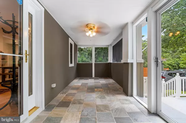 Kensington, MD 20895,3511 DECATUR AVE