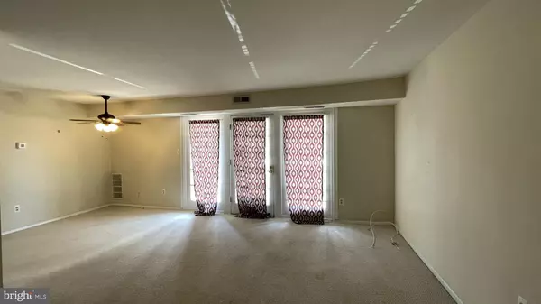 Woodbridge, VA 22192,12701 GORDON BLVD ##10