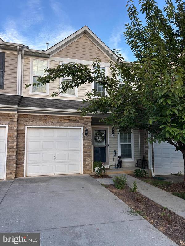 16 COMPOUND, Martinsburg, WV 25403