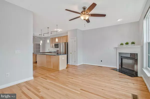 Baltimore, MD 21224,2339 CAMBRIDGE WALK