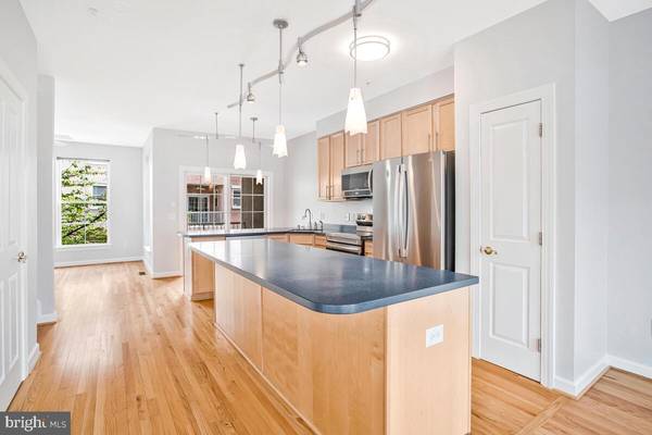 Baltimore, MD 21224,2339 CAMBRIDGE WALK