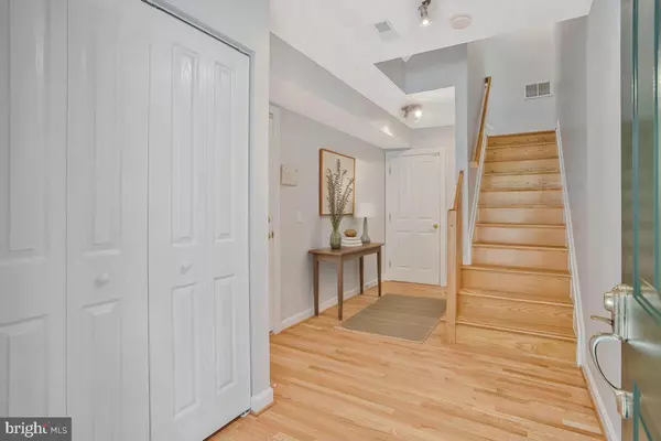 Baltimore, MD 21224,2339 CAMBRIDGE WALK