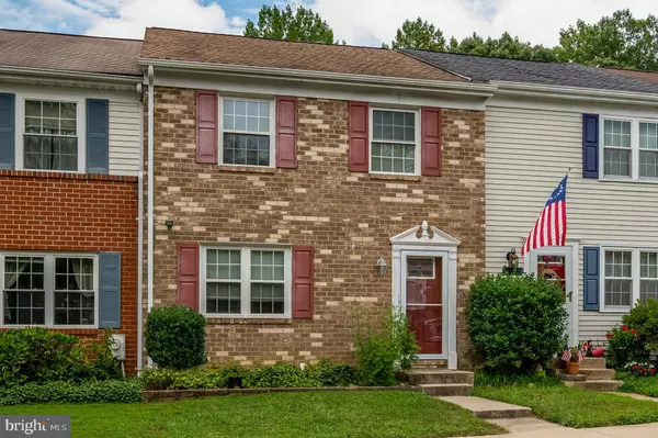 2040 FOREST HILL LN, Crofton, MD 21114