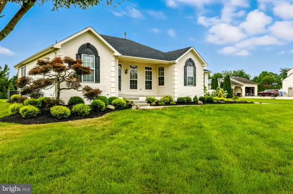 317 MEADOWBROOK DR, Monroeville, NJ 08343
