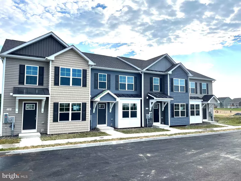 144 OLGA DR, Martinsburg, WV 25403