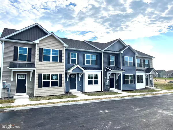 144 OLGA DR, Martinsburg, WV 25403