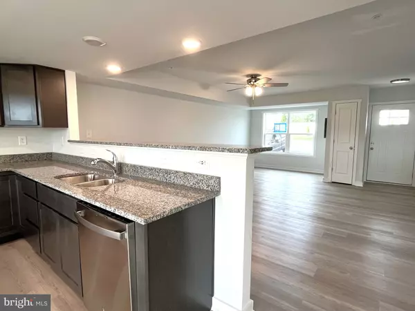 Martinsburg, WV 25403,144 OLGA DR