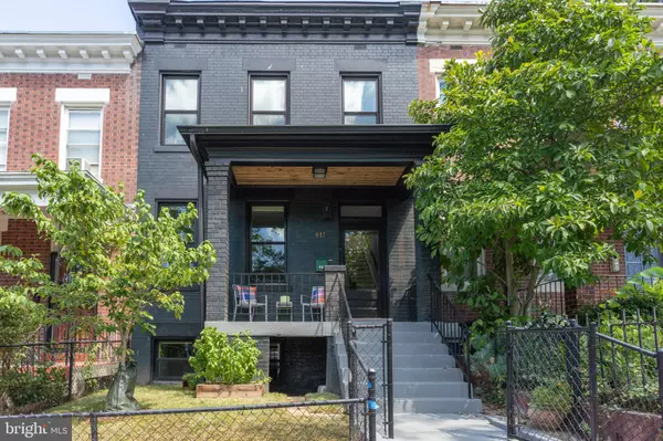 817 WEBSTER ST NW, Washington, DC 20011