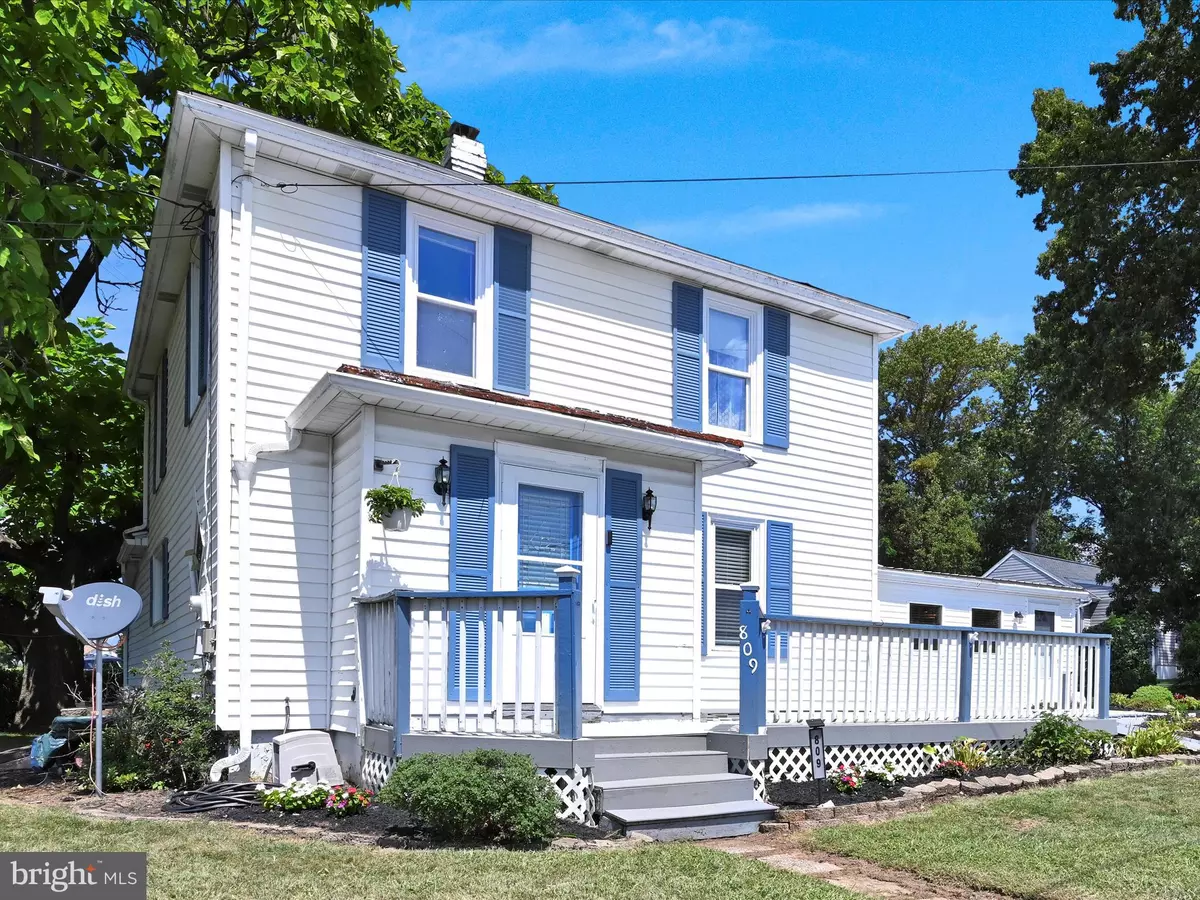 Palmyra, PA 17078,809 N FORGE RD