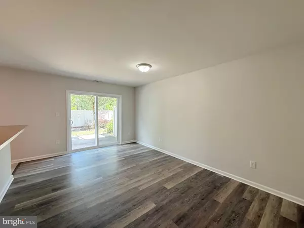 Millville, NJ 08332,5 WHITAKER CT