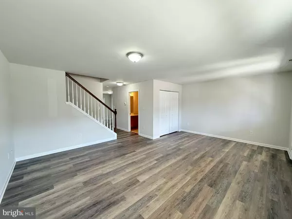 Millville, NJ 08332,5 WHITAKER CT