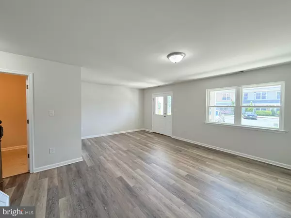 Millville, NJ 08332,5 WHITAKER CT