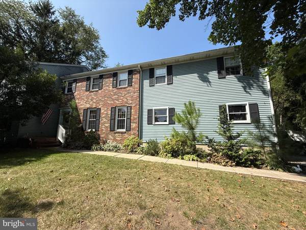 106 SHELLY LN, Woodbury, NJ 08096