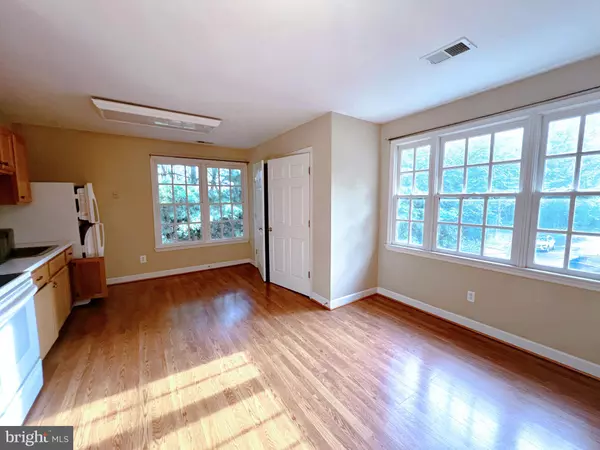 Rockville, MD 20850,13039 GLEN MILL RD ##A
