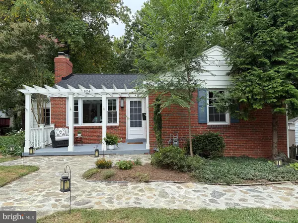 624 S QUINCY ST, Arlington, VA 22204