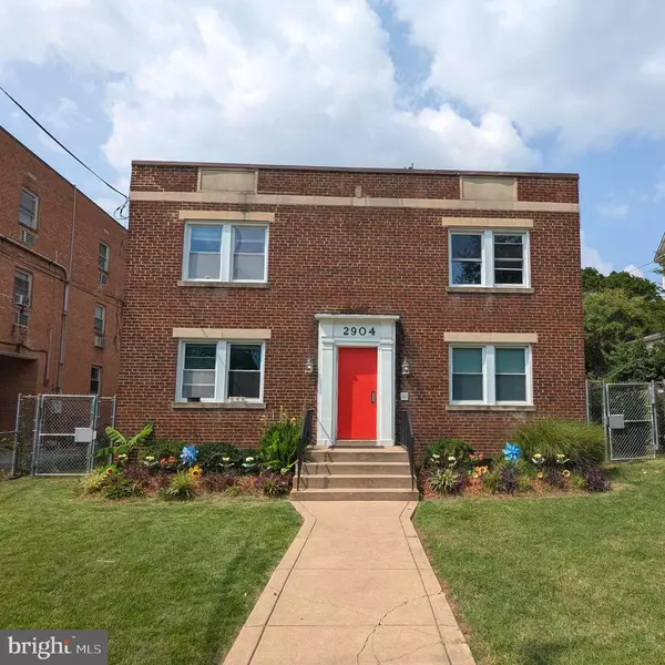 2904 BUNKER HILL RD, Mount Rainier, MD 20712