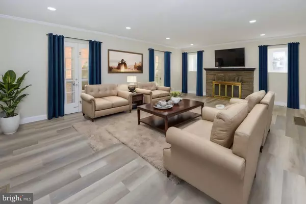 Elkins Park, PA 19027,537 CHURCH RD