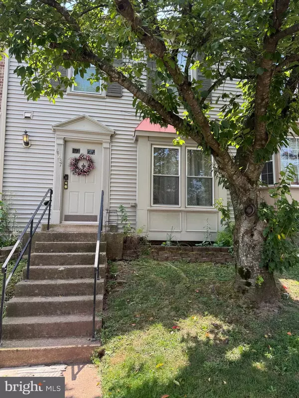 Centreville, VA 20120,14237 HERITAGE CROSSING LN