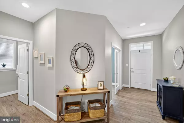 Severna Park, MD 21146,104 RETRIEVER WAY