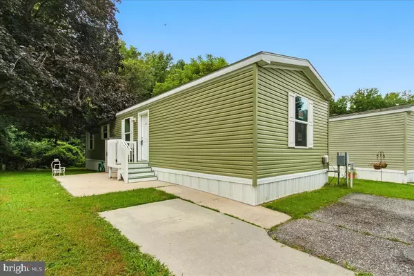 Lothian, MD 20711,99 MARY LOU DRIVE