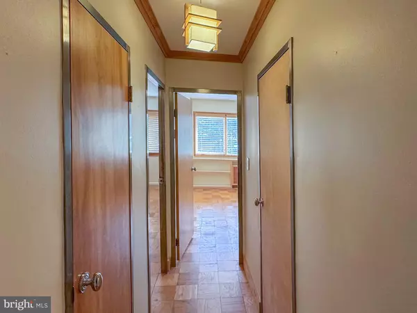 Chevy Chase, MD 20815,4720 CHEVY CHASE DR #203