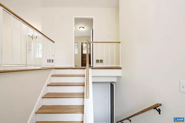 Charlottesville, VA 22903,118 OLINDA DR
