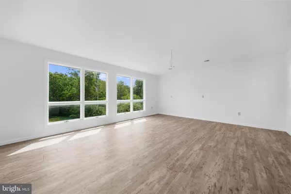 New Tripoli, PA 18066,7651-7653 AUTUMN RD