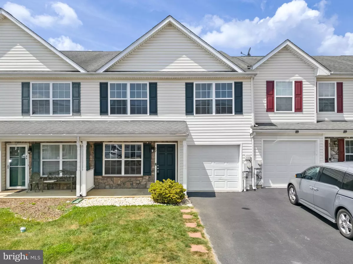 Ranson, WV 25438,92 FUZZY TAIL DR